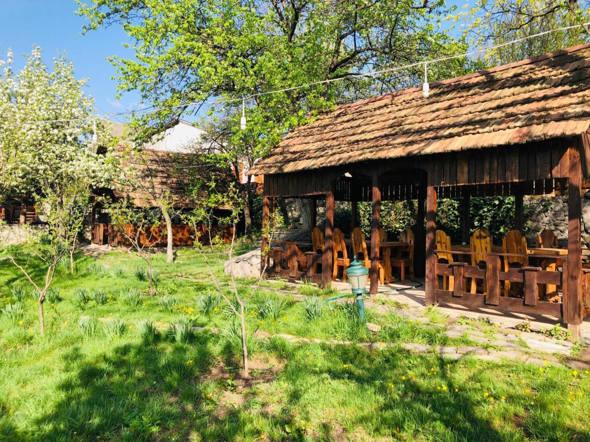 Bed and Breakfast Dil Hill By Sam Dilidschan Exterior foto